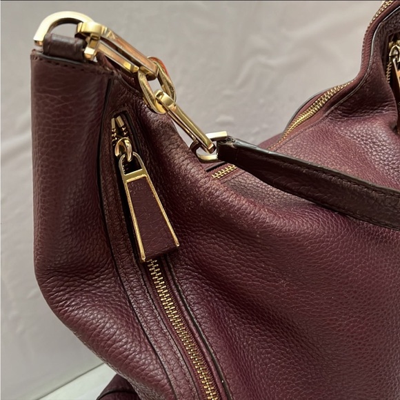 Michael Kors Matilda Hobo Shoulder Bag - Picture 2 of 12